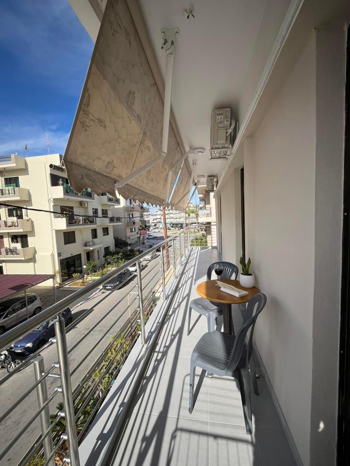 Modern Central Αpt 500M From The Beach. Chania  Exterior foto